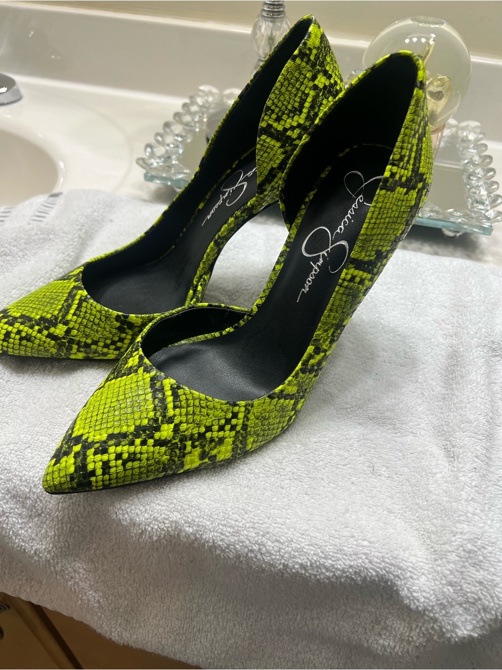 Jessica Simpson Neon Lime Snake-Print Pointed Pumps